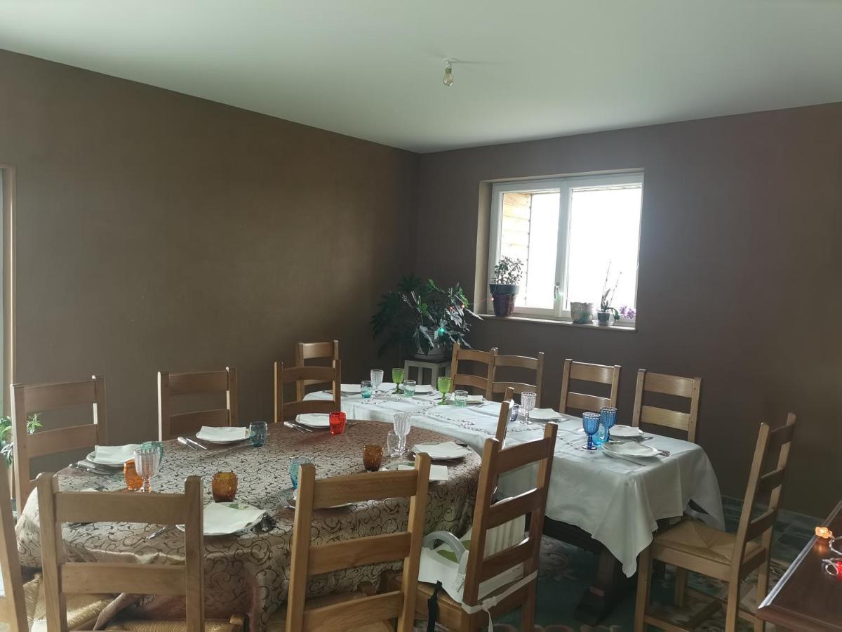 Les Chambres D'Hotes De La Frissonnette Auzelles Екстериор снимка