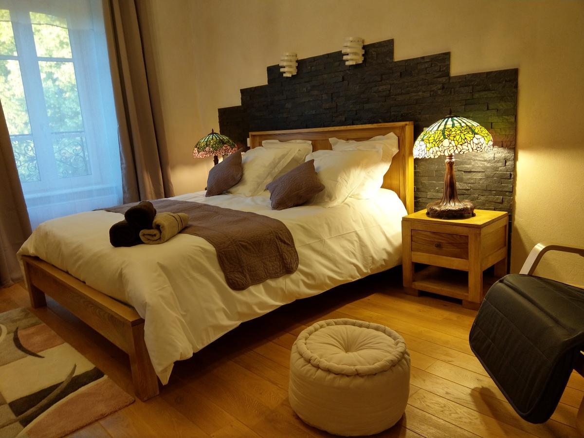 Les Chambres D'Hotes De La Frissonnette Auzelles Екстериор снимка