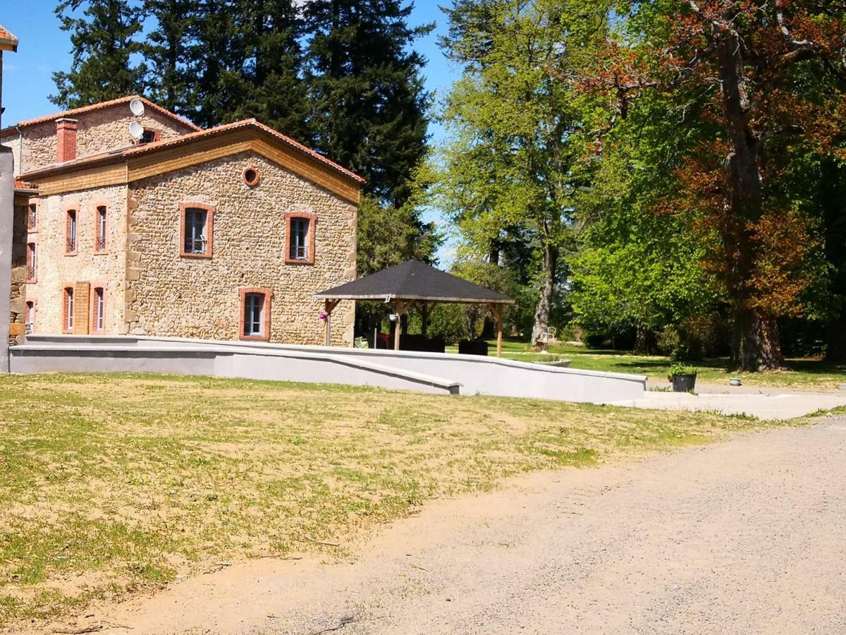 Les Chambres D'Hotes De La Frissonnette Auzelles Екстериор снимка